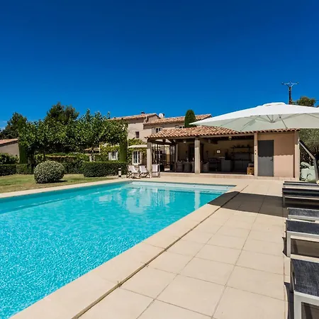 Holiday home Les Douze Oliviers *