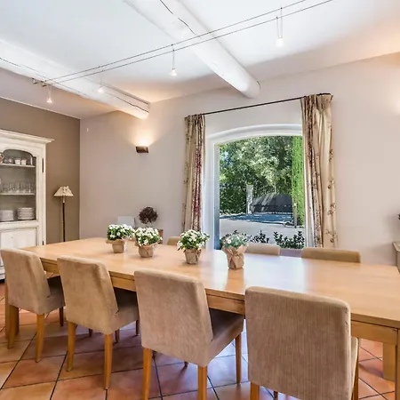 Les Douze Oliviers Holiday home *
