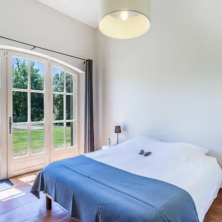 Holiday home Les Douze Oliviers *